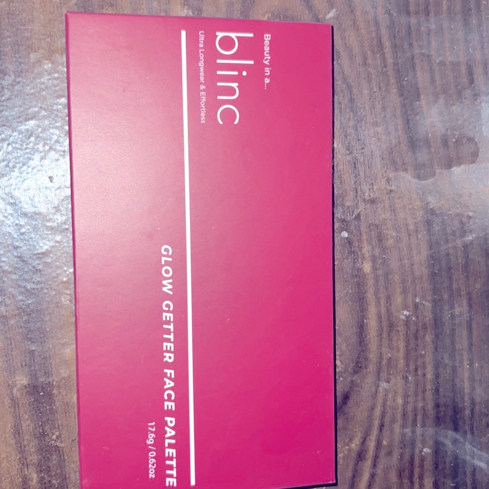 Blinc glow getter face palette, never used